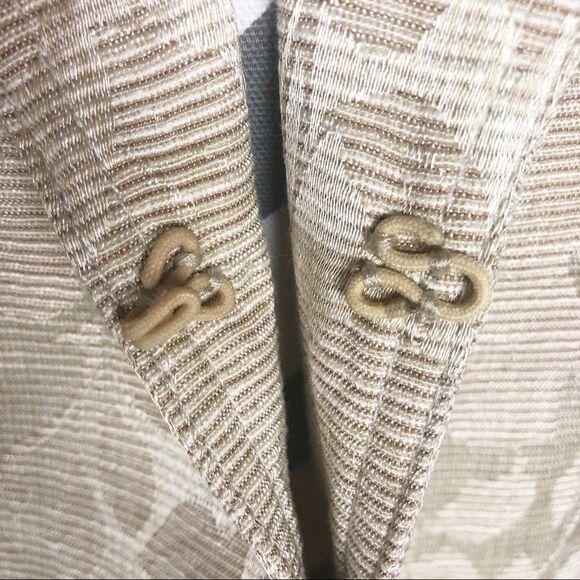 Chico's Gold Jacket size Small / 4 - Picture 6 of 6